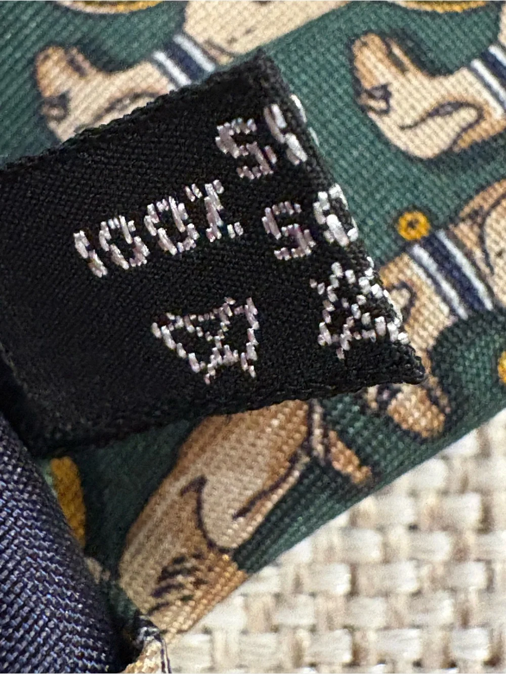 Salvatore Ferragamo Silk Tie Hunting Dogs Horn Green Made Italy
